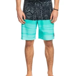 Flash Sale ✨ Quiksilver Surfsilk Five-0 19" Boardshorts In Green 🎉