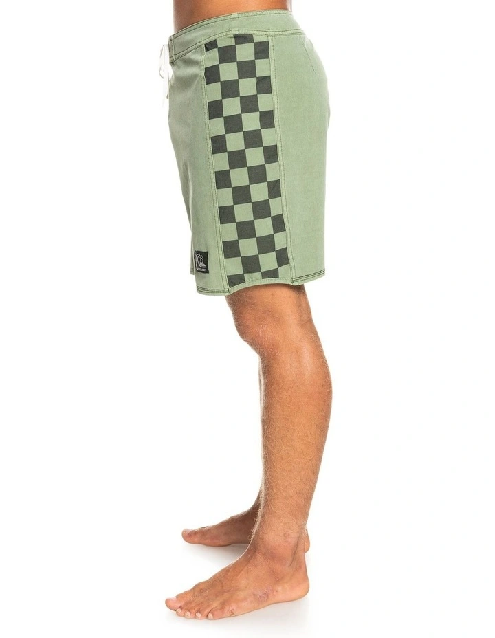 Budget π₯ Quiksilver Original Arch Washed 18" Boardshorts In Thyme π 3 Budget π₯ Quiksilver Original Arch Washed 18" Boardshorts In Thyme π - Image 3