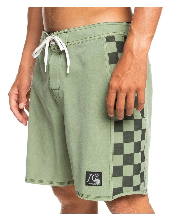 Budget π₯ Quiksilver Original Arch Washed 18" Boardshorts In Thyme π 4 Budget π₯ Quiksilver Original Arch Washed 18" Boardshorts In Thyme π - Image 4