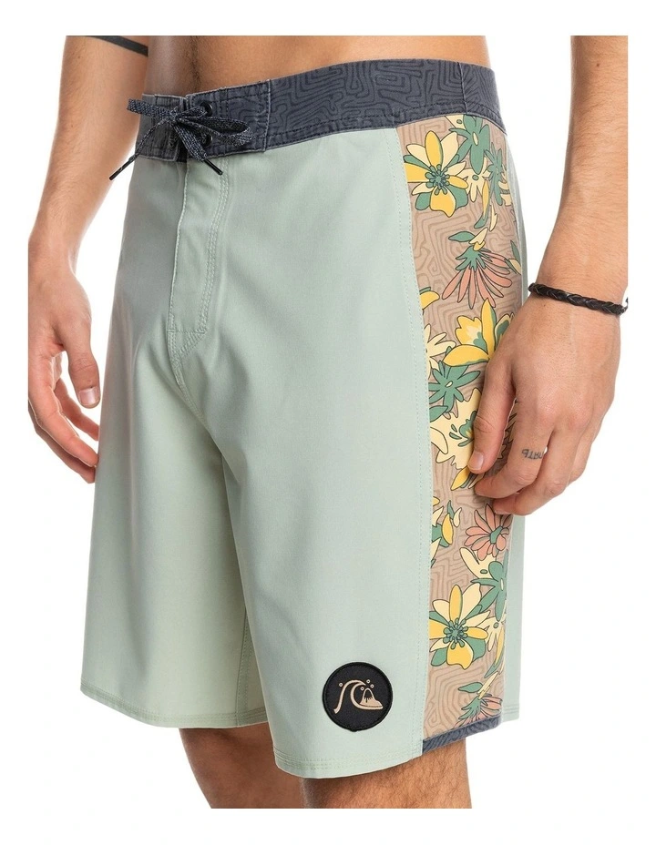 Brand new ๐งจ Quiksilver Surfsilk Arch 18" Boardshorts In Desert Sage ๐ 4 Brand new ๐งจ Quiksilver Surfsilk Arch 18" Boardshorts In Desert Sage ๐ - Image 4