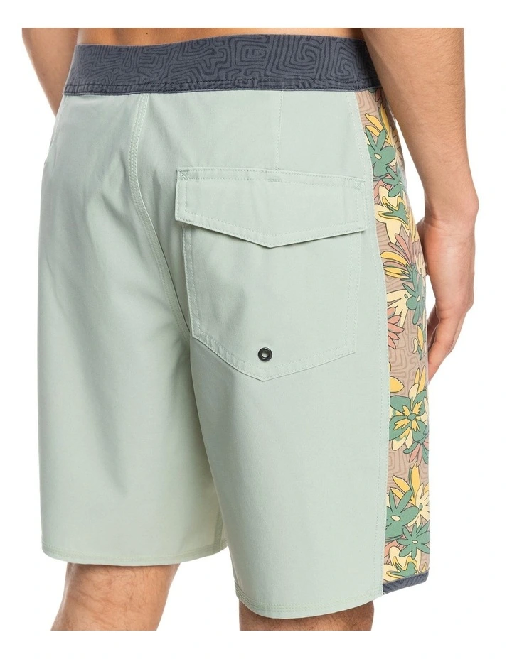 Brand new ๐งจ Quiksilver Surfsilk Arch 18" Boardshorts In Desert Sage ๐ 5 Brand new ๐งจ Quiksilver Surfsilk Arch 18" Boardshorts In Desert Sage ๐ - Image 5