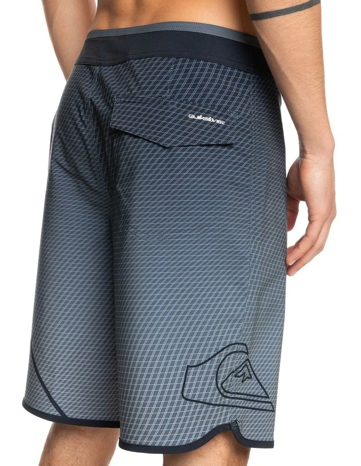 Outlet βοΈ Quiksilver Surfsilk 20" Boardshorts In Black 𧨠4 Outlet βοΈ Quiksilver Surfsilk 20" Boardshorts In Black 𧨠- Image 4