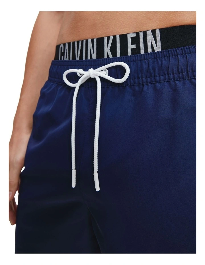 Hot Sale 𧨠Calvin Klein Intense Power Waistband Medium Swimshort In Navy β 2 Hot Sale 𧨠Calvin Klein Intense Power Waistband Medium Swimshort In Navy β - Image 2