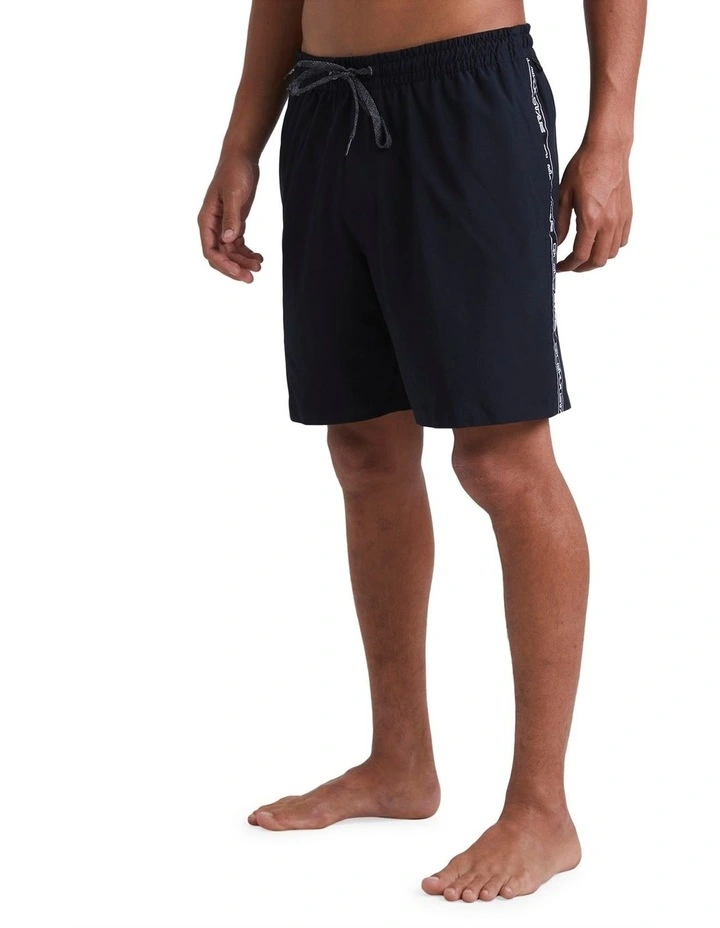 Cheap 😍 Stab X Quiksilver Volley 17" Shorts In Black ⌛ 2 Cheap 😍 Stab X Quiksilver Volley 17" Shorts In Black ⌛ - Image 2