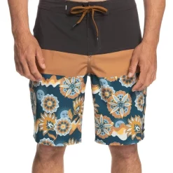 Coupon 🌟 Quiksilver Surfsilk Panel 20" Boardshort In Black/Muti 🔔