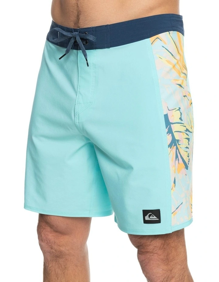 Budget π Quiksilver Surfsilk Arch 18" Boardshort In Angel Blue β 2 Budget π Quiksilver Surfsilk Arch 18" Boardshort In Angel Blue β - Image 2